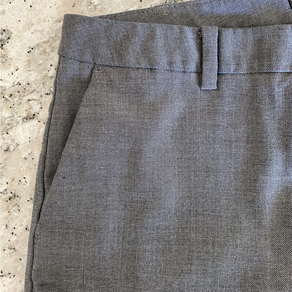 EUC Ann Taylor Petite charcoal grey flat front trousers, size 6P Curvy - Picture 2 of 4